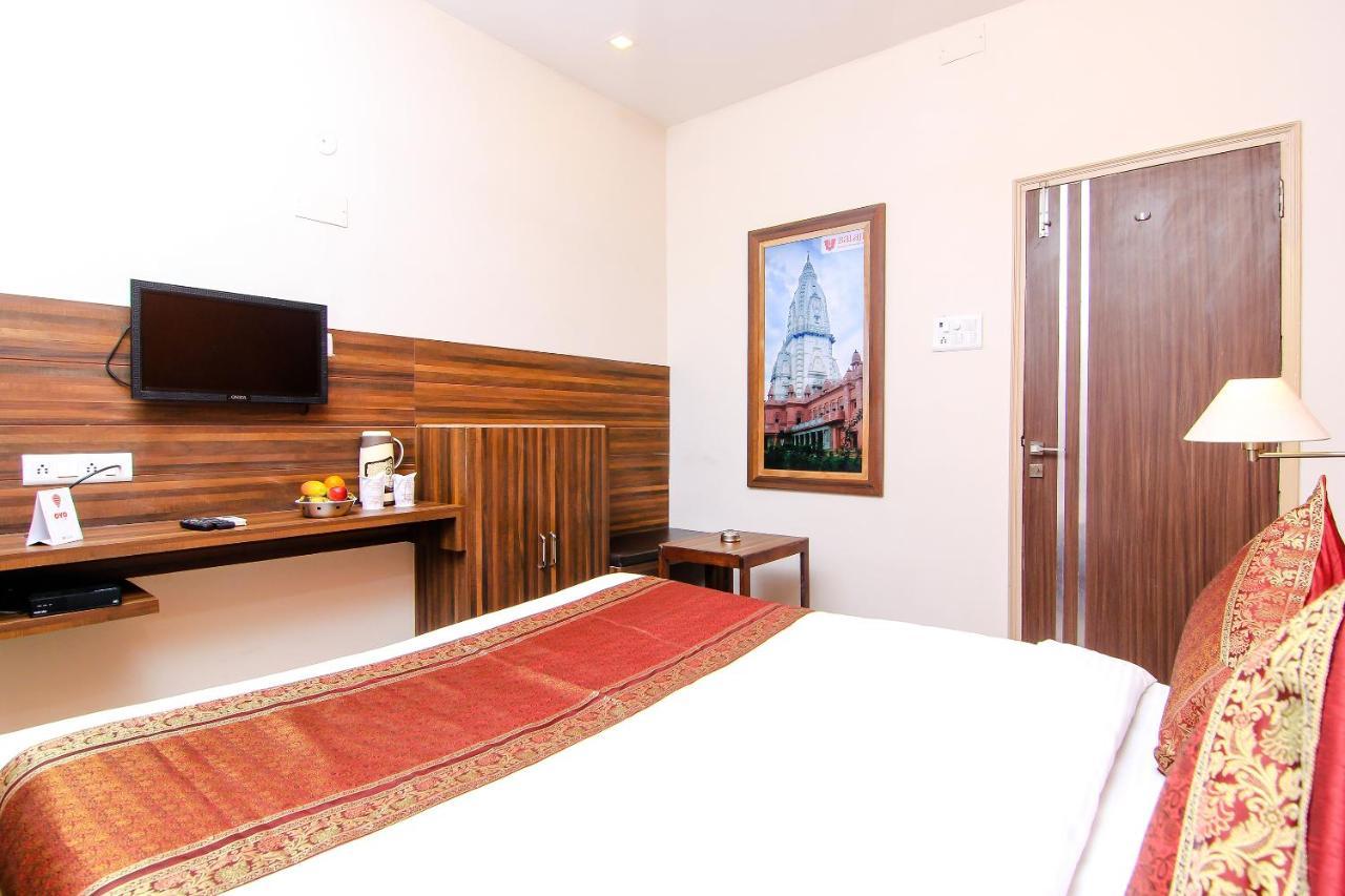 Hotel R B International Varanasi Ngoại thất bức ảnh