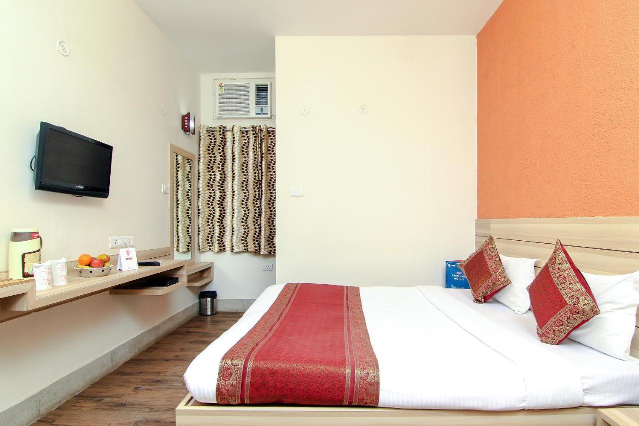 Hotel R B International Varanasi Ngoại thất bức ảnh
